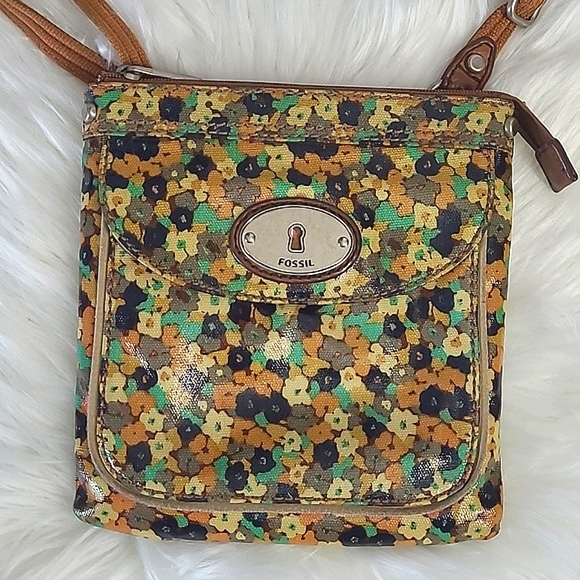 Fossil Key Per Crossbody Bag Purse Coated Canvas Floral Flower Adjustable Strap - Picture 7 of 17